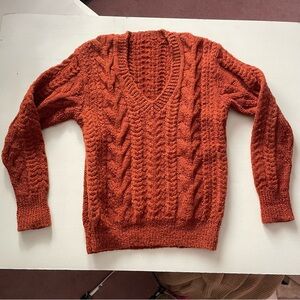 💚3/$15💚 VINTAGE | SMALL- MEDIUM | BURNT ORANGE V NECK CABLE KNIT SWEATER